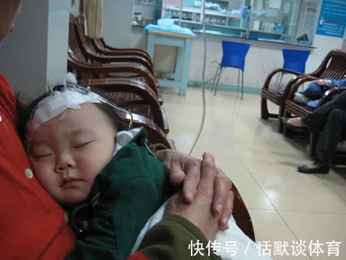 dh一岁男童吃错药,陷入昏迷,抢救后脑死亡,父母无奈放弃治疗