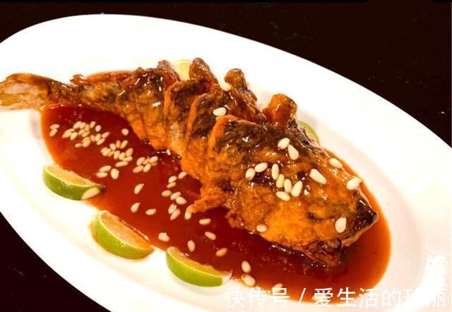 牛肝菌|松子黄鱼、五味牛肉卷、黄瓜鲜豆瓣虾籽