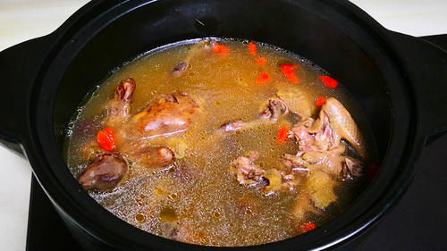 冬天，喝鸡汤羊汤不如喝这汤，营养极高，再贵也要吃，太香了！