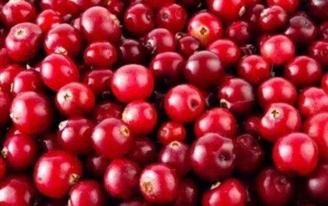 子宫|女人“例假”期间，尽量多吃4物，或助你排毒养颜，子宫更干净