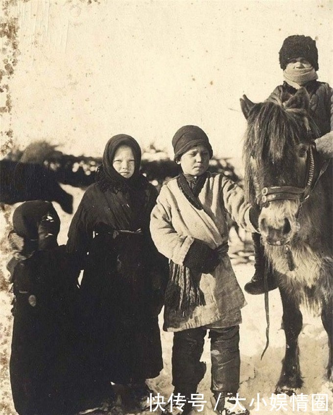住民|上世纪初西伯利亚的住民生活,帽子和怀表是当地人的奢侈物件