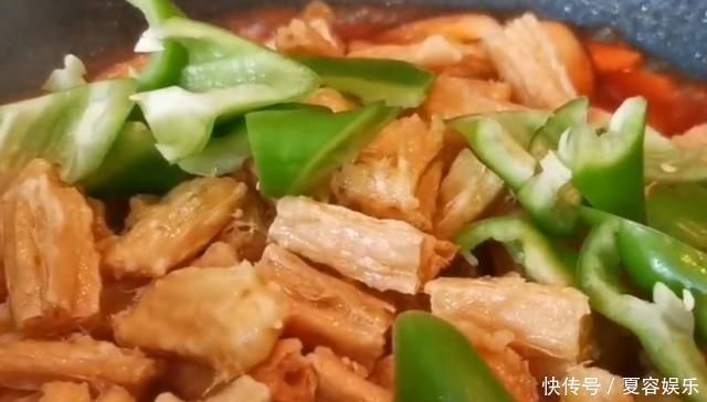 做法|腐竹最好吃的做法,加2个鸡蛋,出锅比肉还香,上桌连汁都不剩