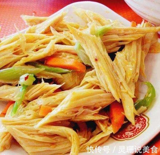 用酒和肉来款待没心没肺,爱吃美食的自己