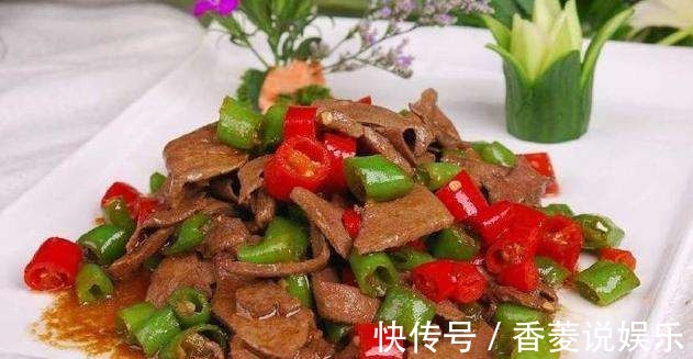 爆炒猪肝时,这一步不可少,要不然腥味重,还不爽滑!