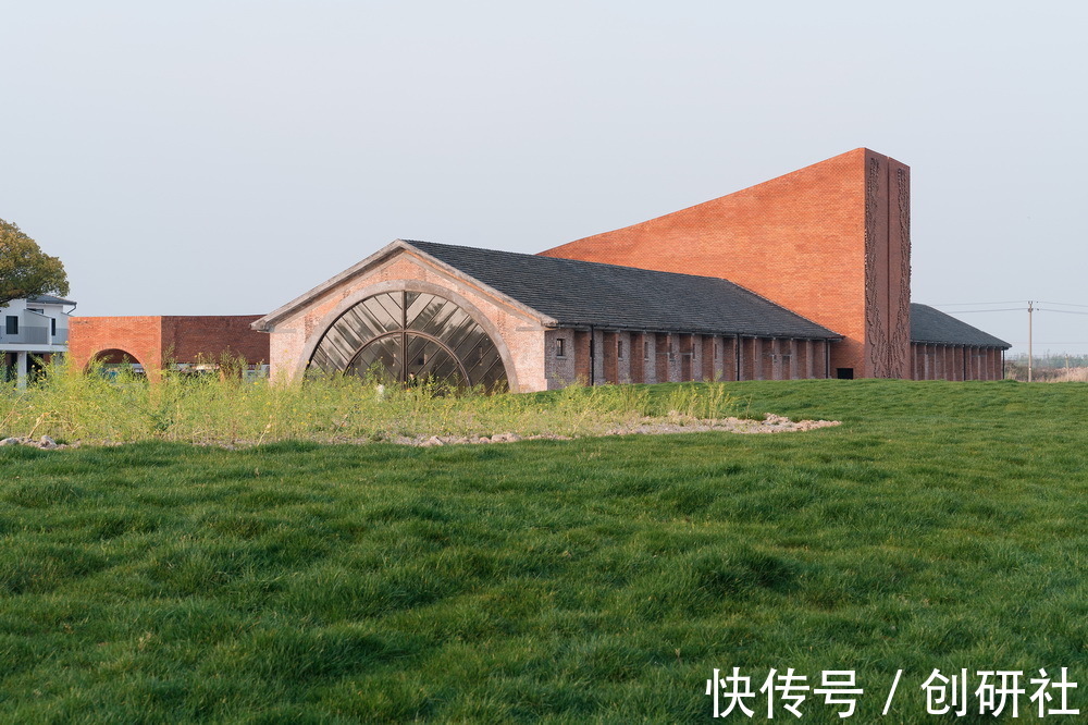 彩平|陶仓艺术中心/裸筑更新