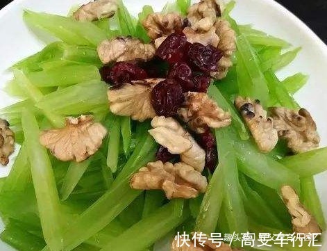 好父母|清脆爽口又酥又香,隔三差五做给孩子吃,健康又补脑