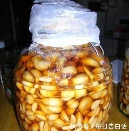 别再用蚯蚓当饵,教你一招大蒜钓鱼,让你飞竿连连!