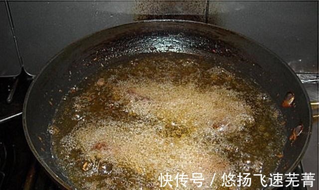 猪肉|最近爆火的脆皮烤五花肉,在家没有烤箱也能做,简单又美味!