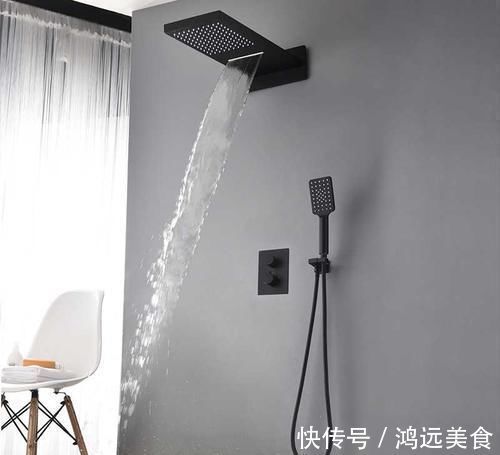 聪明人|越来越多家庭不装挂墙花洒，聪明人都用这种设计，实用方便又舒服