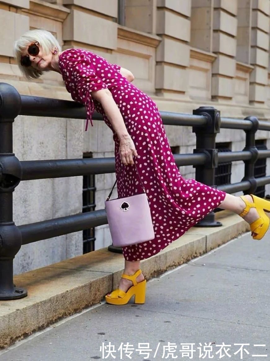 奶奶|年过六十摩登不减,这位67岁奶奶才是真正的时髦精,美得优雅自信
