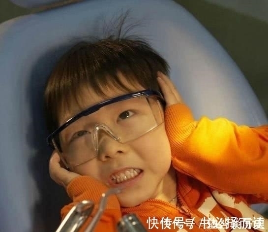 孙子|7岁孙子长出“双排牙”,每一颗都要拔,奶奶自责都是我的错