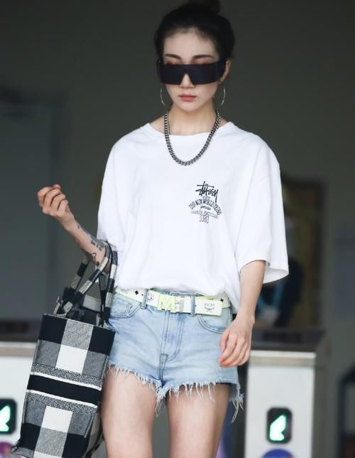  大腿|舒服好穿又有型的牛仔，短裤or中裤？