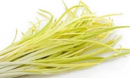 立秋后,吃韭黄好处多,但不要与一物同食,却有很多人不清楚