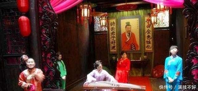 个个|中国曾有一批特殊女性, 个个都是女瞎子, 但是长得却非常漂亮!