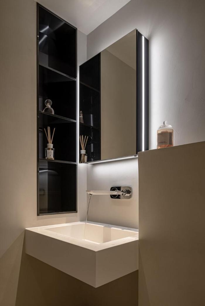 卫生间|看了她家,才知道灯光设计有多强大,哪怕刷大白,也超有氛围感