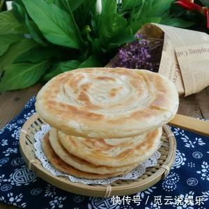 烫面油饼好吃又简单,你肯定喜欢,这里教你怎么做