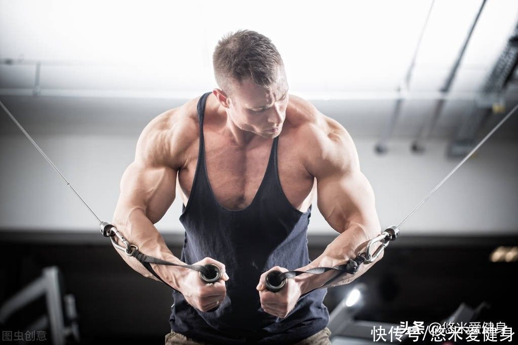 动作|如何打造饱满厚实的胸肌？做好这4种动作，全面提升胸肌训练效果
