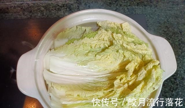 五花肉豆腐白菜煲!