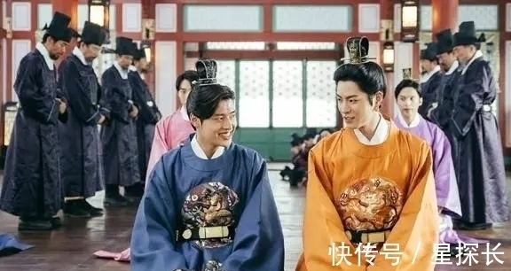 中国国旗$这个小国没国旗,想用中国国旗代替,遭反对后在国旗上写8个汉字