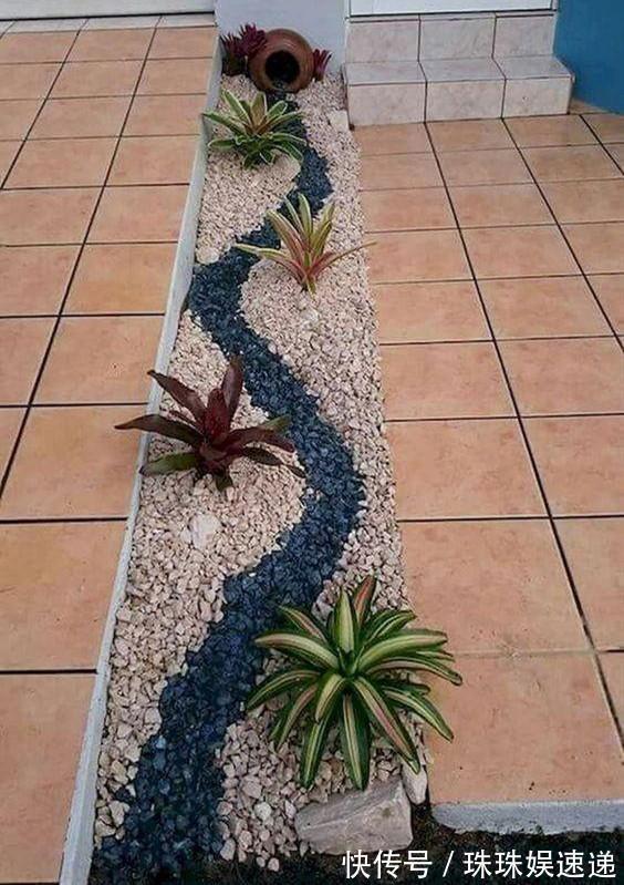 石板|我要是有个院子我也这样装！鹅卵石铺院子，没想到竟能这么美！