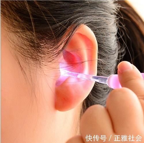 小冰|生下来从不掏耳朵的孩子:6年的耳屎变成“水泥柱子”,多久清理一次合适?