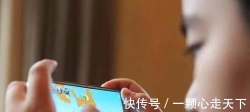 外面的世界|儿子因沉迷游戏,被爸爸游戏中追杀,儿子大哭我再也不玩了