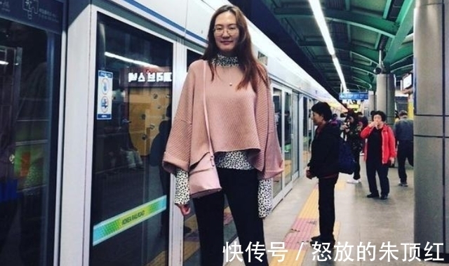 蒙古|蒙古妹子身高2米,腿长1米3,坚持健身的结果