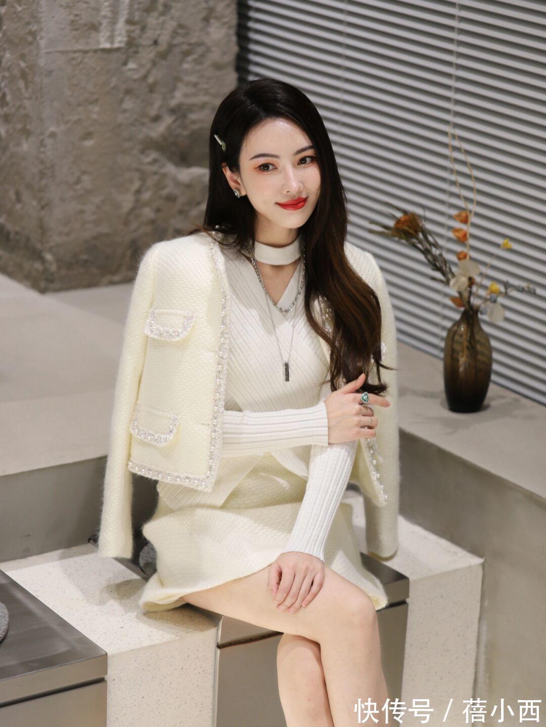 半身裙 找到适合自己的“小香风外套”,时尚博主都这样穿,成为时髦精