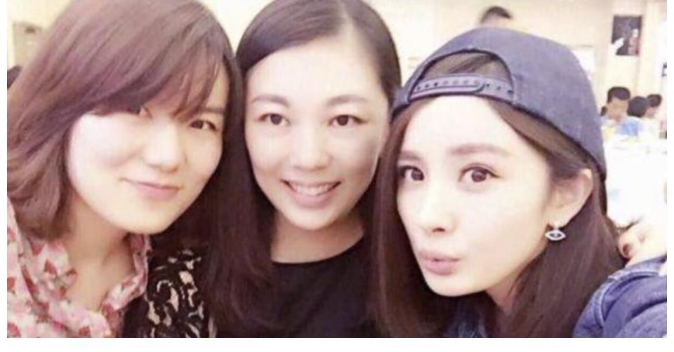 嘉行|85花的强大闺蜜:赵丽颖有贵人保驾护航,杨幂的经纪人带她发财