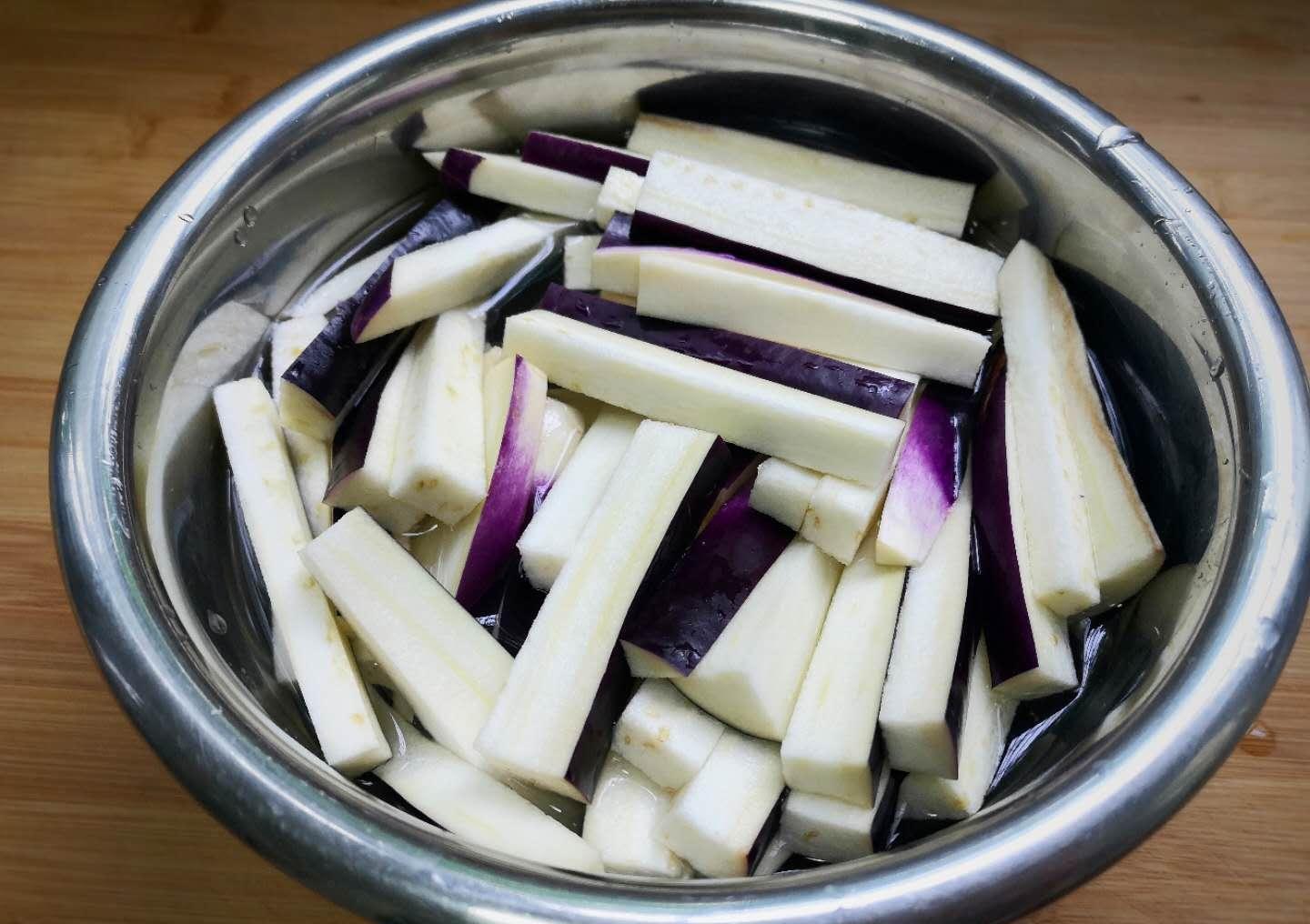 营养|大热天,儿子最馋这蒸菜,蒸一蒸10分钟上桌,又鲜又营养,吃撑了