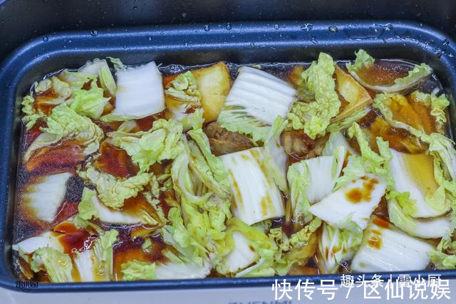 雷小厨|一线城市母女俩的晚餐,两个菜成本50块钱,不精致,也不浪费