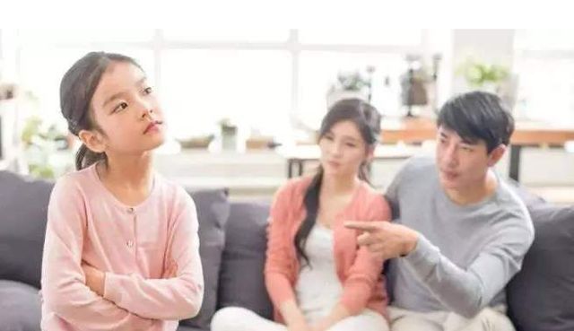 逆反心理|低层次的父母,会“掏心掏肺”跟孩子讲道理,聪明家长从不这样干