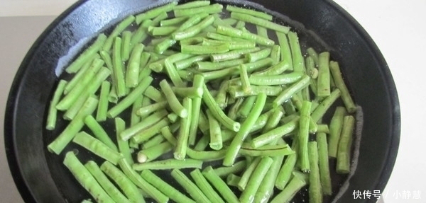 豆角|80%的人都不知道豆角和它是绝配，每天炒一盘，营养美味还排毒