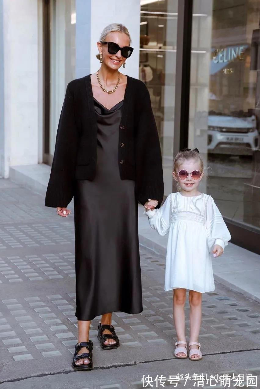 穿搭 穿裙子搭薄外套时，记住“1个要点+风格调和”，领悟穿搭思维稳赢