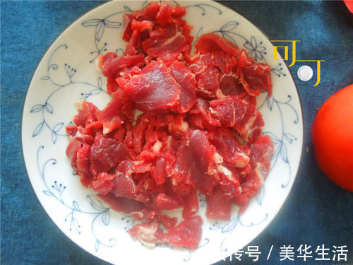 快过年了,换个花样准备几个年菜,端上桌香气扑鼻,孩子特别爱吃