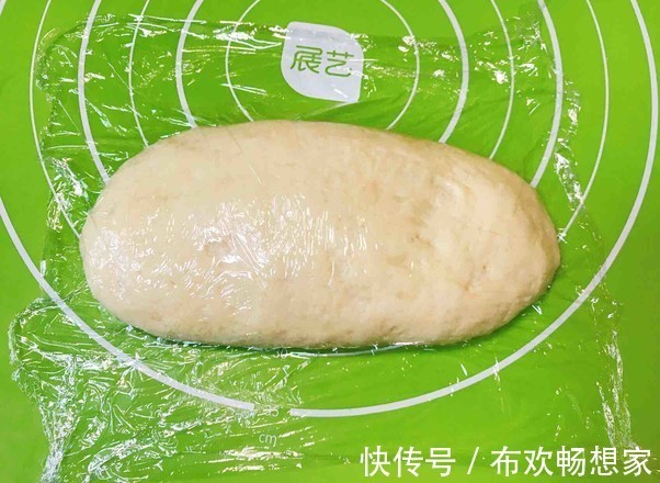 自己做的手撕椰蓉吐司,吃一年都不腻,学会后再也不用跑面包店了