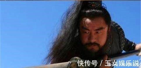 鲁智深@武松是施恩结义兄弟,为何他被流放,施恩只送来一烧鹅,原因简单