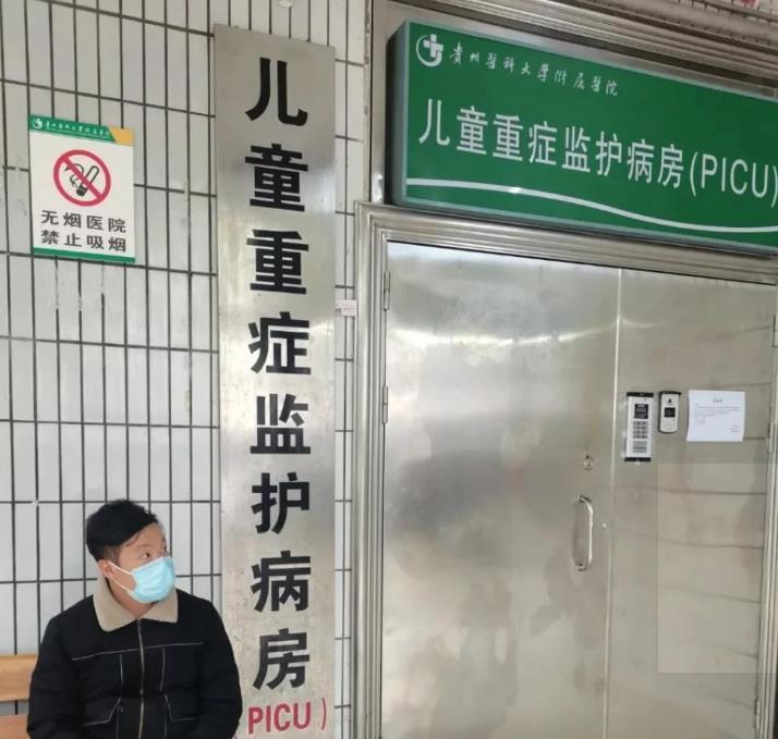 放进|5岁小孩看电视入迷,拿磁力珠放进嘴里,连吞123颗,震惊医生