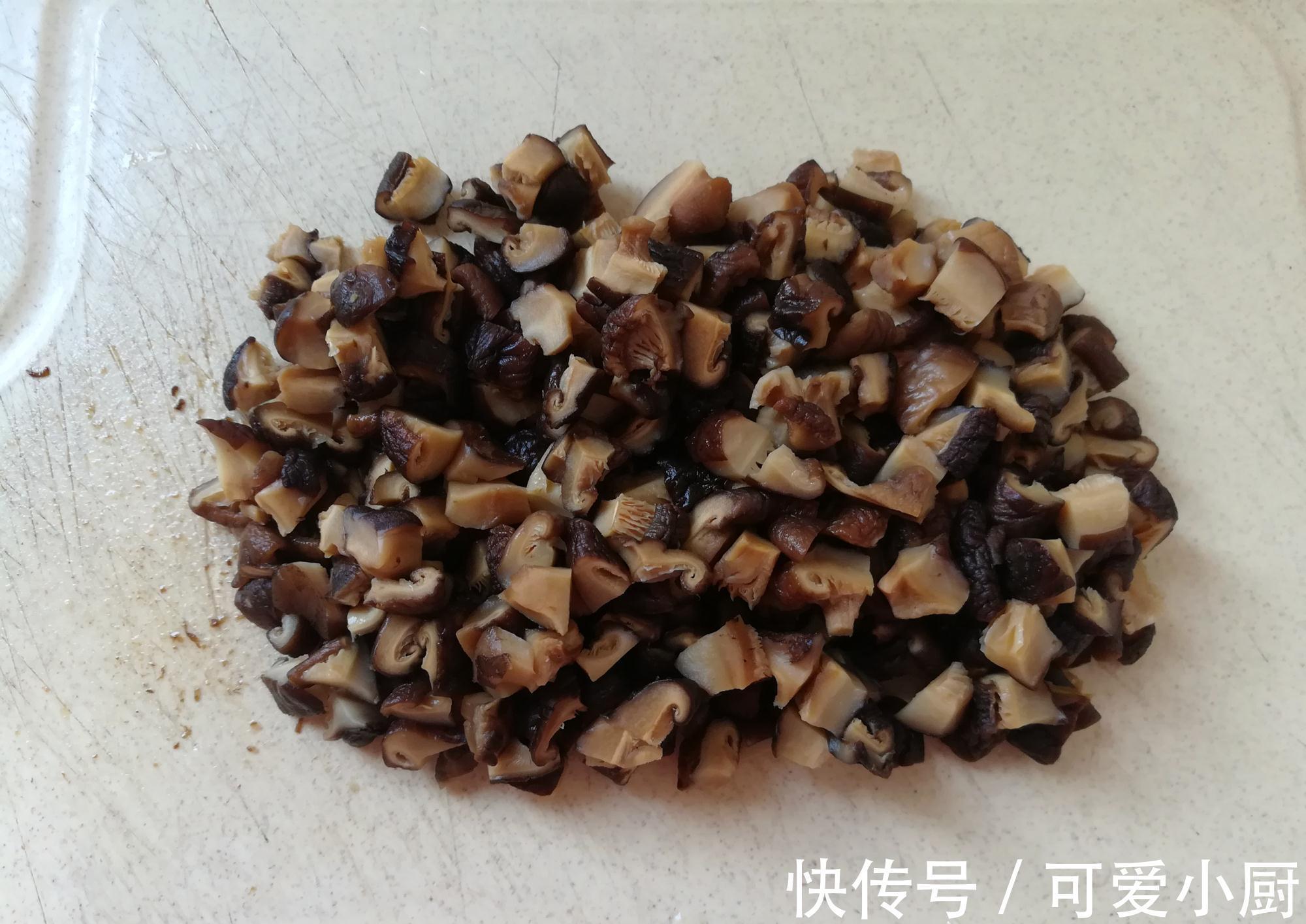 秋天我常做这酱菜，拌面吃火锅都适合，营养实惠，随吃随取真省事