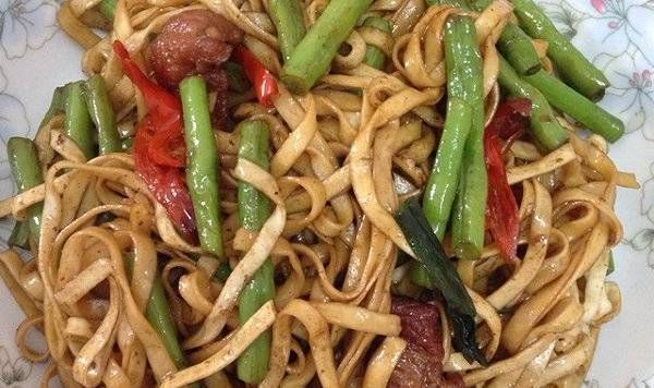 面条不用煮、不用炒，大厨教你，比煮的好吃，比炒的省时还简单