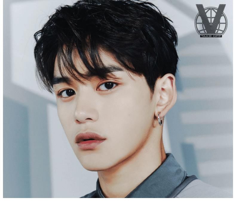 黃旭熙自從出事之后，永久退出了跑男錄制，看來他也受到了懲罰