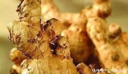 务必|生姜是晨起吃好，还是晚上吃好？营养专家提醒：1种生姜务必不碰