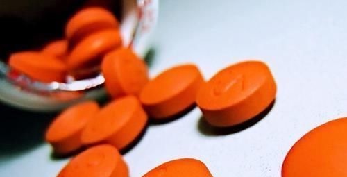 牡丹皮|长期吃六味地黄丸,有哪些副作用?吃它补肾的人,先听中医说几句