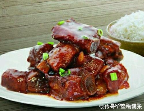 学会这些菜招待客人不错，脆皮豆腐、酱焖排骨、香辣猪蹄