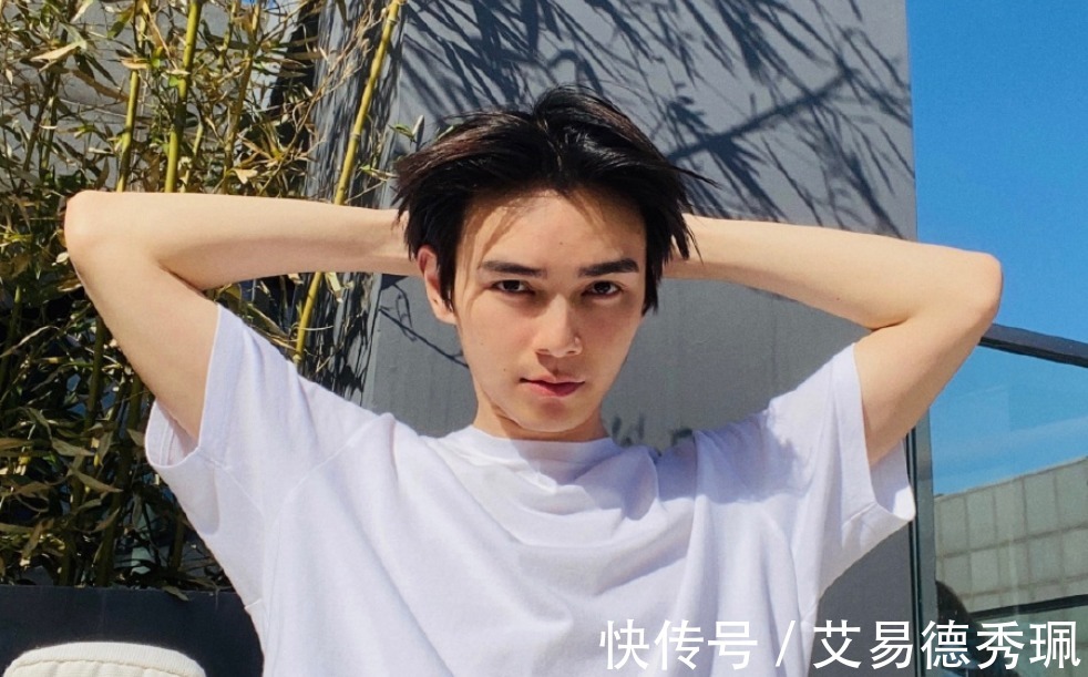 李誠儒|郭敬明給何昶希發S卡,是出自自己的原因,還是因為什么