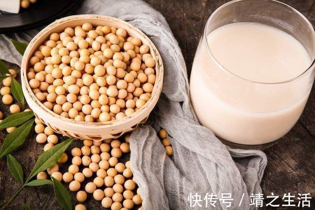 豆制品|龙凤胎男孩天天喝牛奶,女孩天天喝豆浆,六年后身高相差18厘米