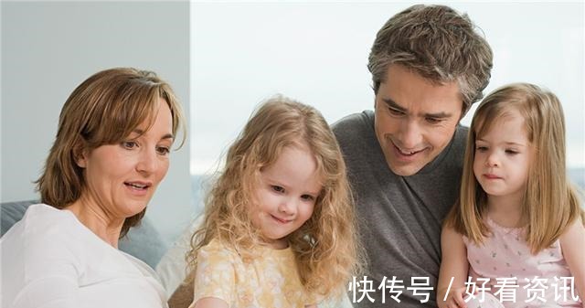 爸爸|亲姐妹俩同时生下双胞胎,两对双胞胎同一个爸爸,一家人好幸福