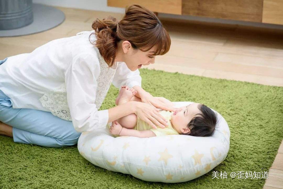 泪如雨下|新生儿突然哭闹不吃奶，宝妈掀开衣服一看，瞬间泪如雨下