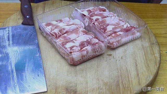 简单实用的孜然羊肉做法，几分钟就是一道菜，一看都想吃