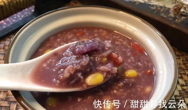 秋天|适合秋天喝的一道养生粥,健脾养胃,低脂营养又健康!